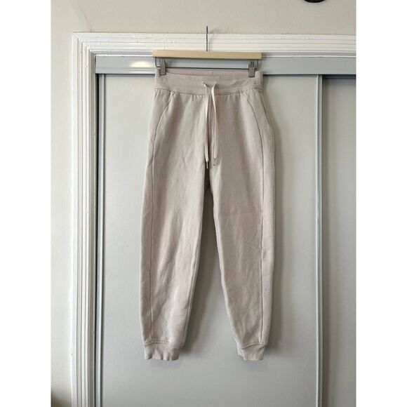 Lululemon Scuba Relaxed High-Rise Jogger in White Opal - Picture 2 of 5